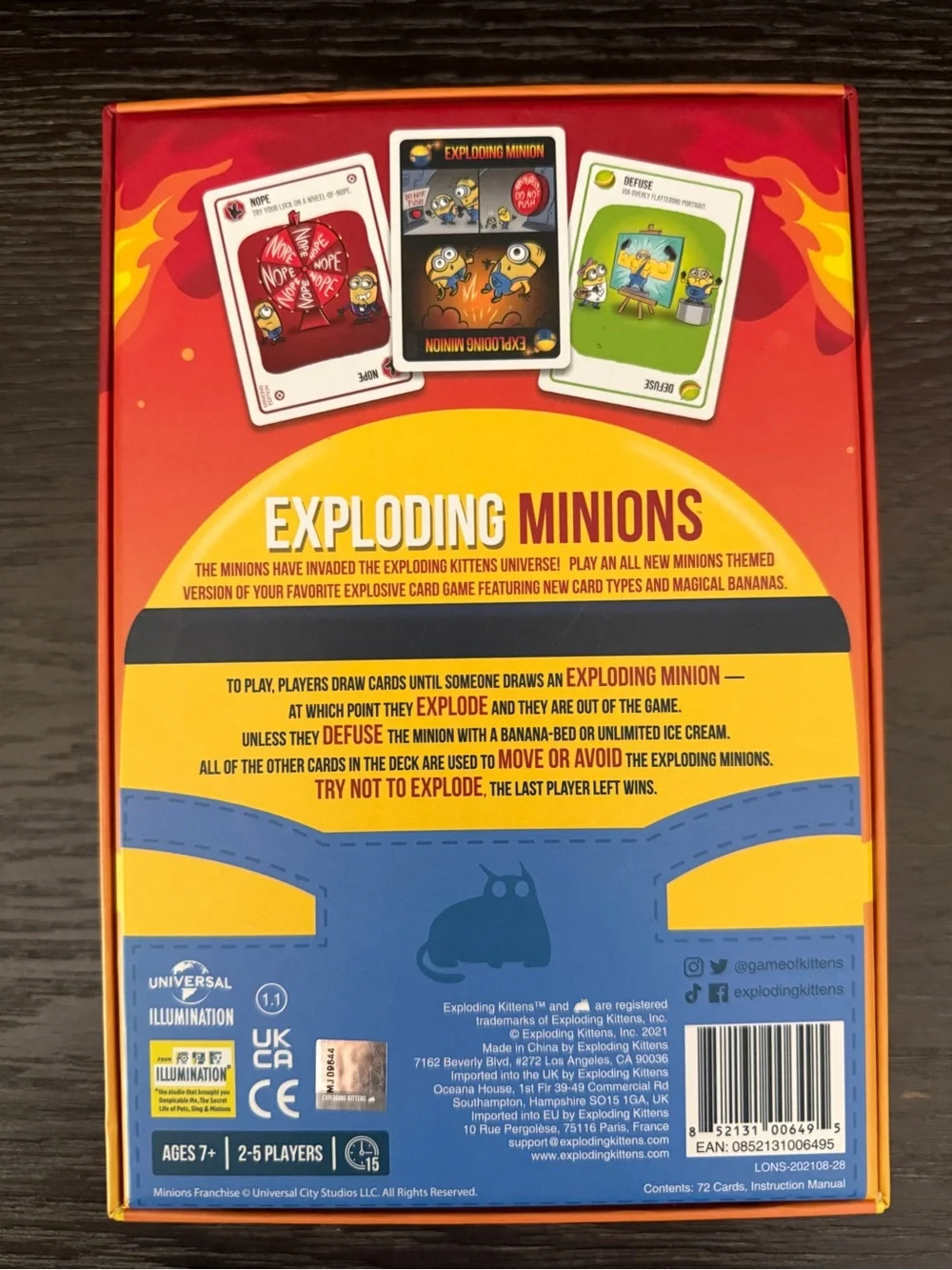Exploding Minions Card Game - Picture 2 of 8